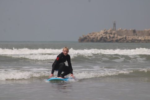 Cours de surf de 2h à Essaouira: cours privé pour débutant et intermédiaire